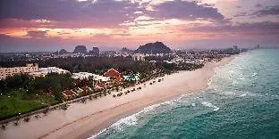 Ping Pong Hotel: Sandy Beach Non Nuoc Resort