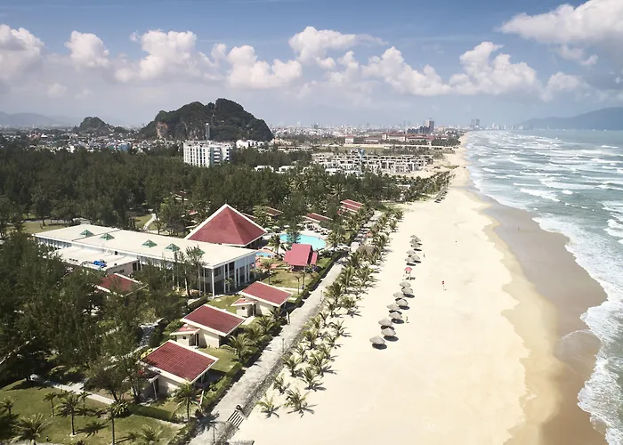Ping Pong Hotel: Sandy Beach Non Nuoc Resort