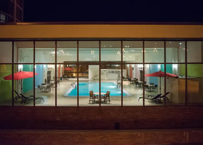Cheap hotels Radisson Duluth-Harborview
