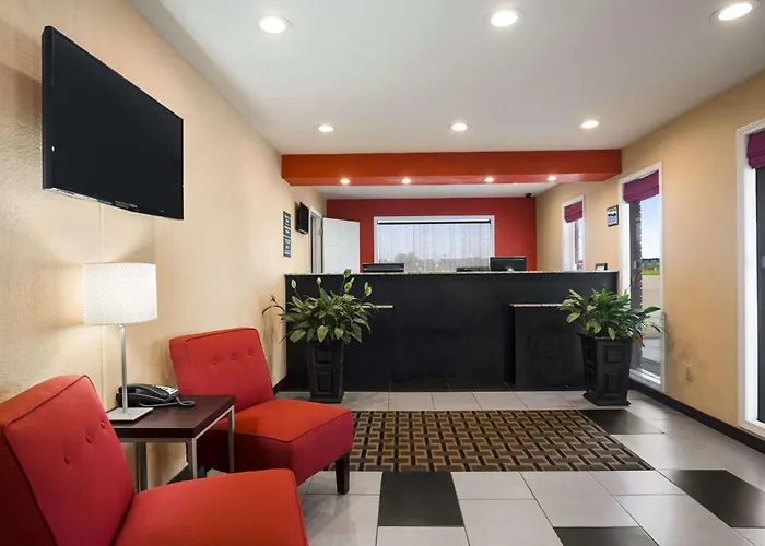 Super 8 By Wyndham Henryetta