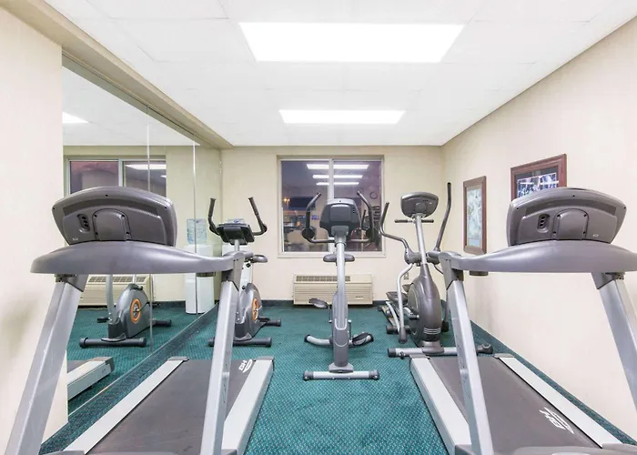 Cheap hotel: Baymont By Wyndham Jonesboro