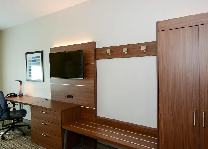 Golf hotel: Holiday Inn Express Rolla By Ihg
