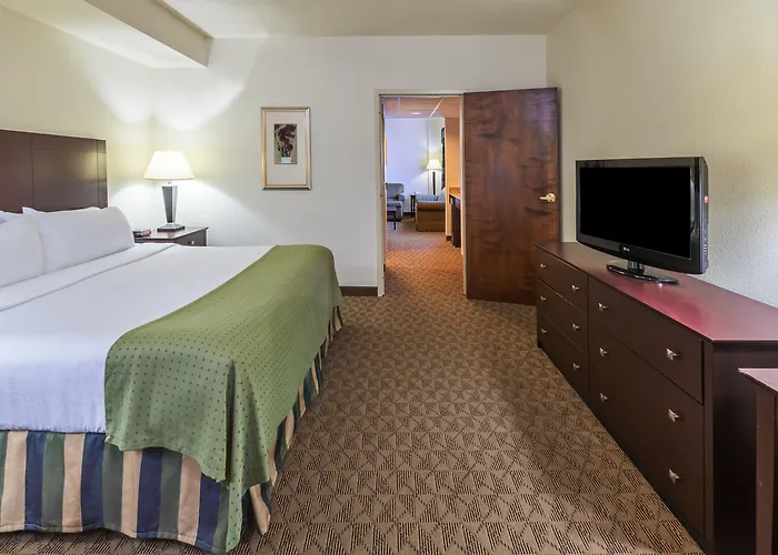 Holiday Inn -Fayetteville Area By Ihg