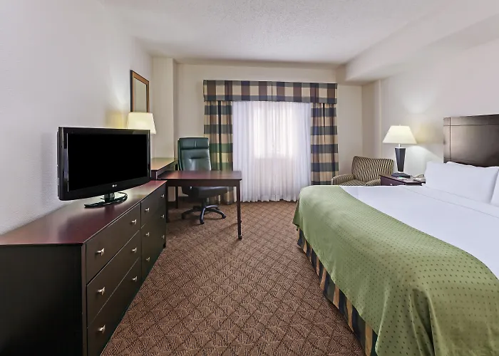Holiday Inn -Fayetteville Area By Ihg