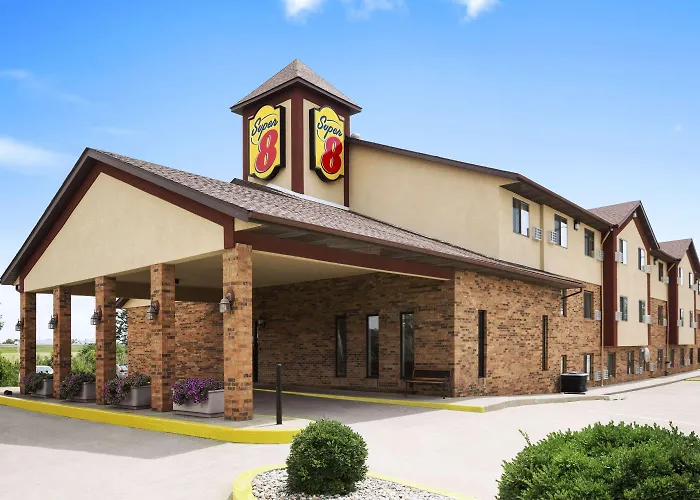 Cheap hotel: Super 8 By Wyndham Marion