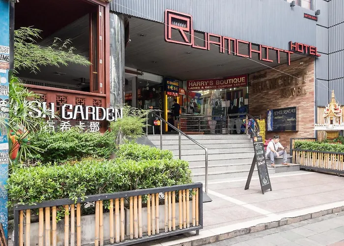 Ruamchitt Plaza