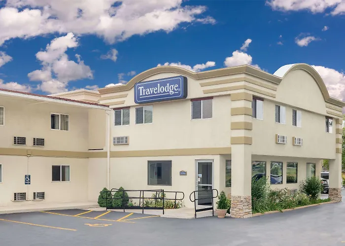 Cheap hotel: Travelodge Lima
