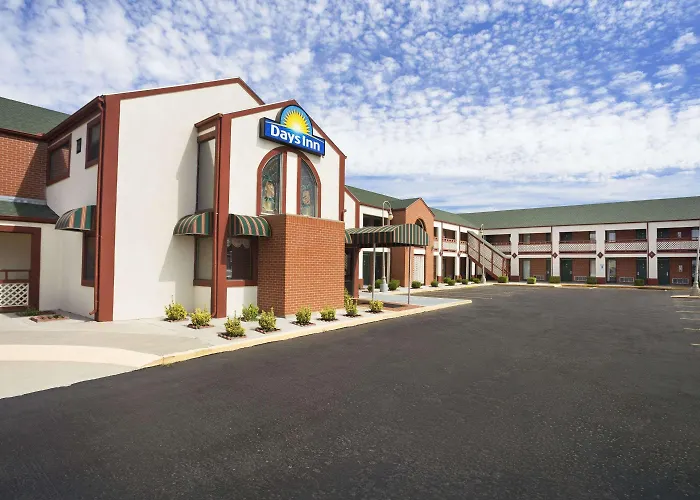 Days Inn By Wyndham Wichita West Near Airport