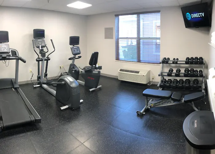 Pet Friendly hotel: Country Inn & Suites By Radisson, Harrisburg Northeast - Hershey