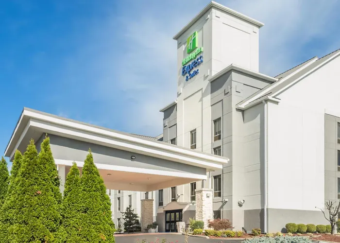 Holiday Inn Express Hotel & Suites Louisville East By Ihg