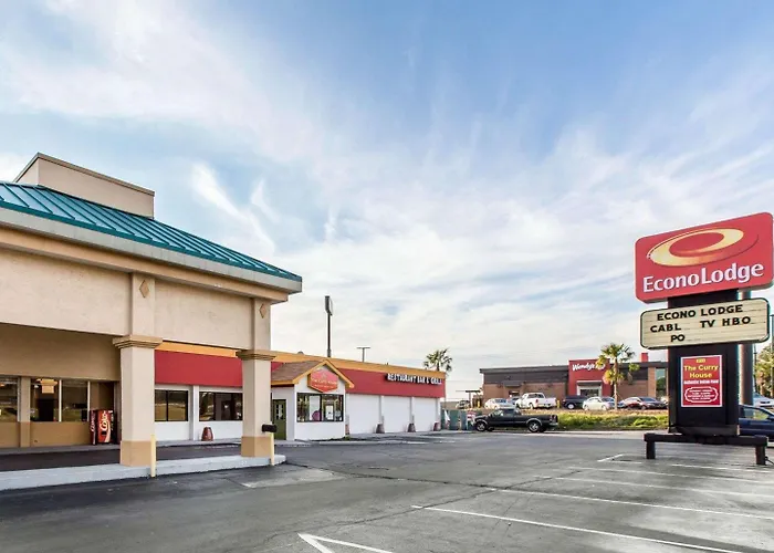 Hotel with Tennis: Econo Lodge