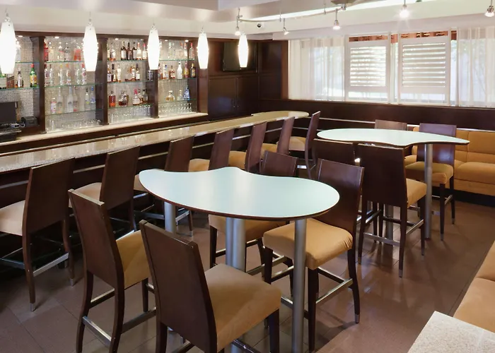Pets Allowed Hotel Doubletree By Hilton Jackson