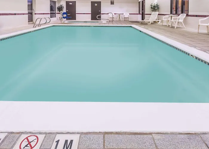 Cheap hotel: Days Inn & Suites By Wyndham Vancouver