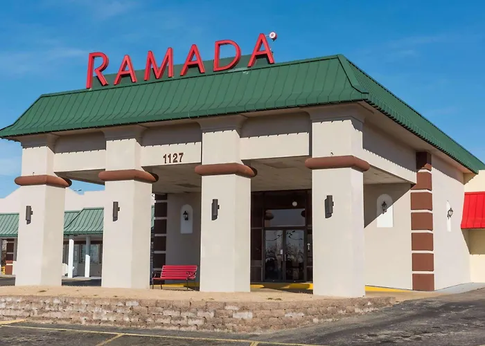 Golf hotel: Ramada By Wyndham Mountain Home