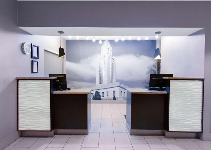 Hotel with pool: La Quinta Inn By Wyndham Lincoln