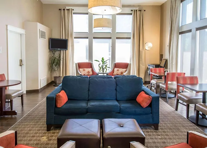 Comfort Inn & Suites Central