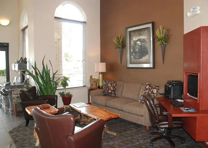 Luxury hotel only: Americinn By Wyndham Hill City Mt Rushmore