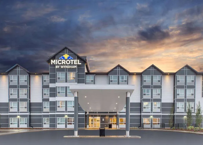 Hot Tub in Room Microtel Inn & Suites By Wyndham Fort Mcmurray