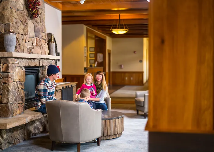 Vacation home: Zephyr Mountain Lodge