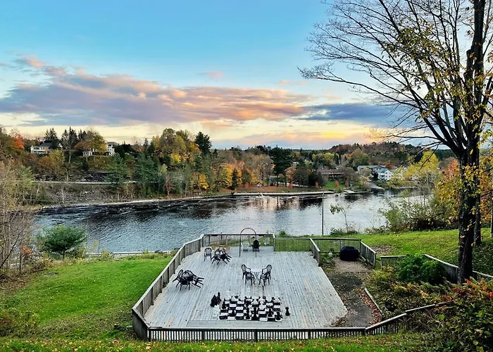 Hotel: Inn At The Falls