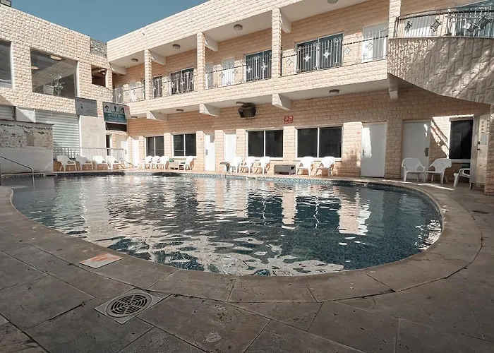 Hotel Maman