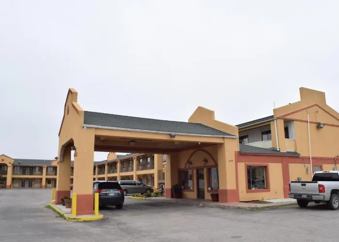 Delux Inn