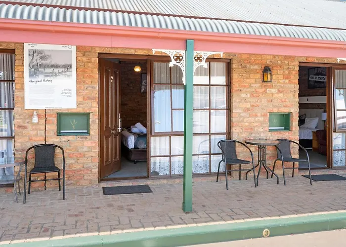 Family Hotel: The Settlement Historic Hotel