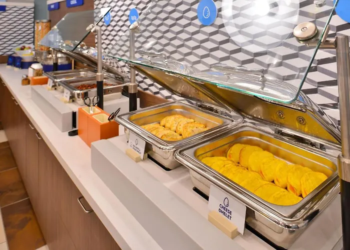 Holiday Inn Express & Suites La Porte, An Ihg Hotel