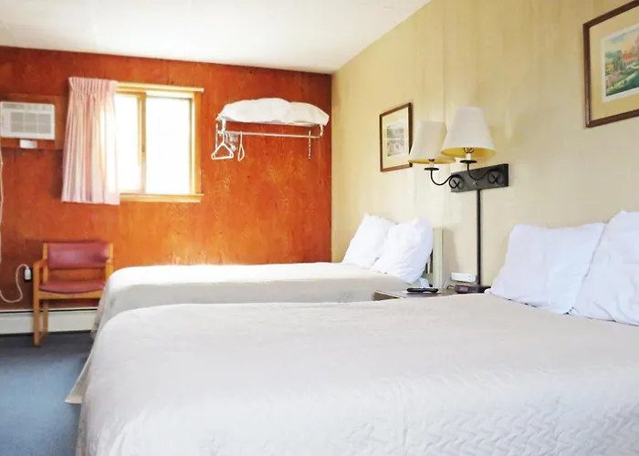 Indianhead Ironwood Hotel