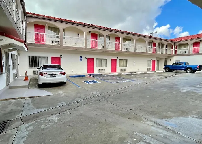 Paradise Inn