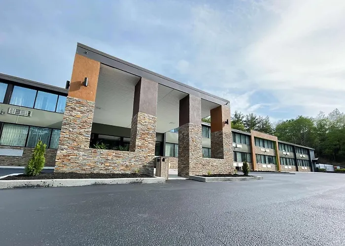 Hotel: Wingate By Wyndham Lake George