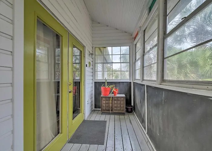 Vacation home: Charming Gainesville Townhome Less Than 2 Mi To University