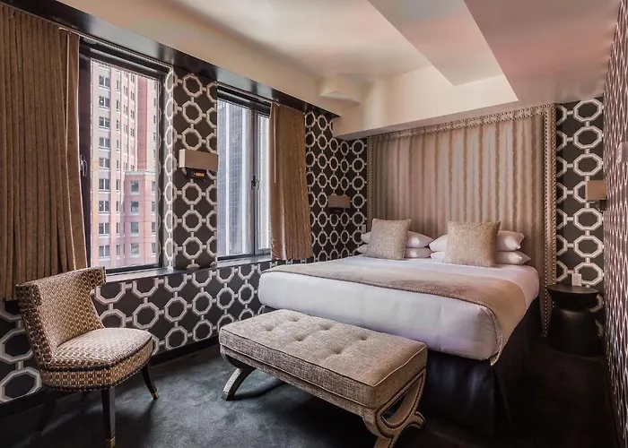 Resort: 45 Times Square Hotel