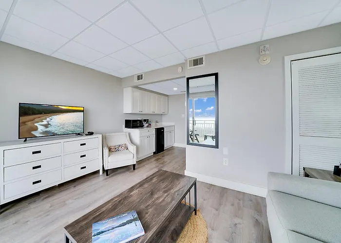 Family Hotel: Montreal Beach Resort