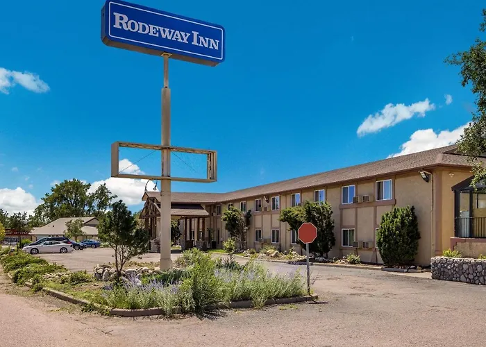 Central hotel: Rodeway Inn