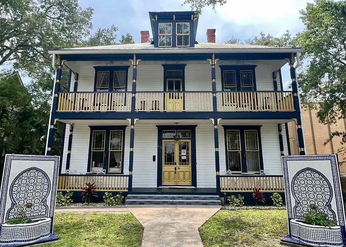 B&B only: 1001 Nights Historic Bed And Breakfast Adults Only