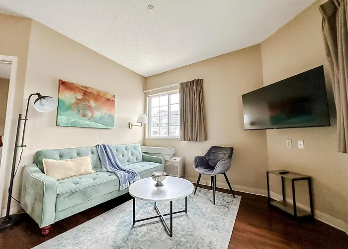 All Vacation Rentals Sleepover 1Bd 1Ba Downtown Wichita