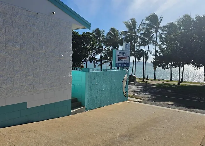 Emthree Seaside s