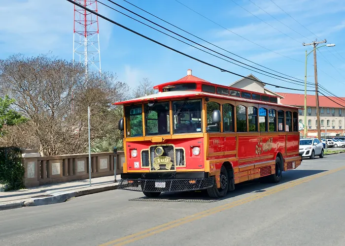Hotel Indigo San Antonio Riverwalk By Ihg