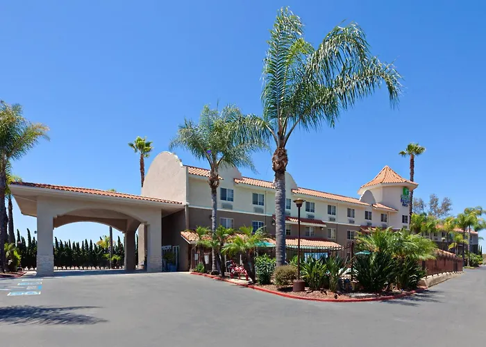 Holiday Inn Express & Suites San Diego-Escondido By Ihg