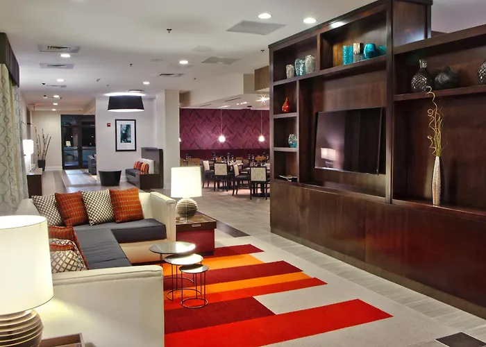 Romantic hotel: Holiday Inn Charlotte Airport By Ihg