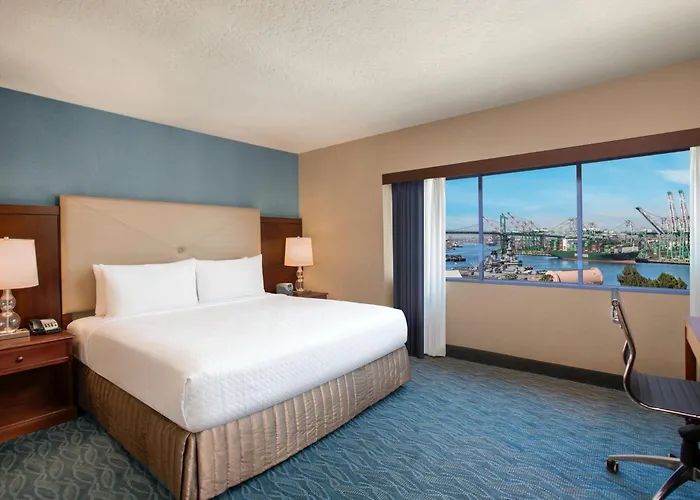 Crowne Plaza Harbor By Ihg