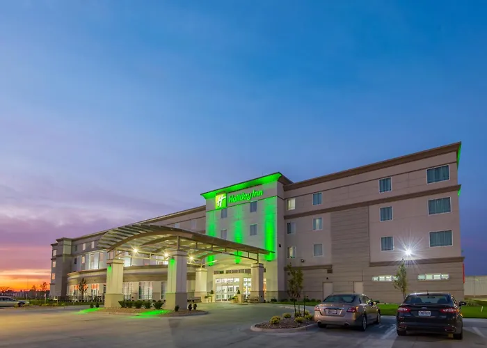 Pet Friendly hotel: Holiday Inn Salina By Ihg
