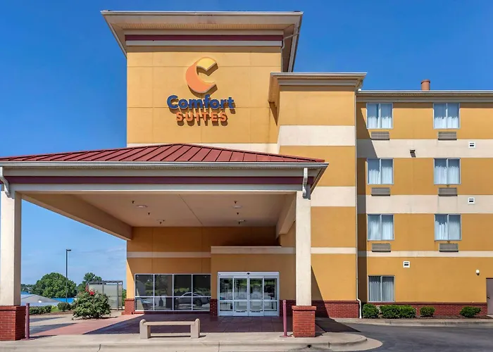 Pet Friendly hotel: Comfort Suites Florence Shoals Area