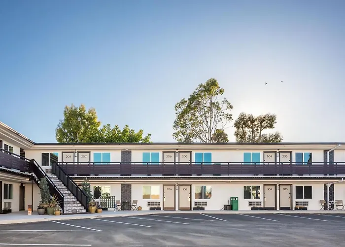  California Inn