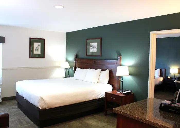 Airport Hotel: Boothill Inn And Suites