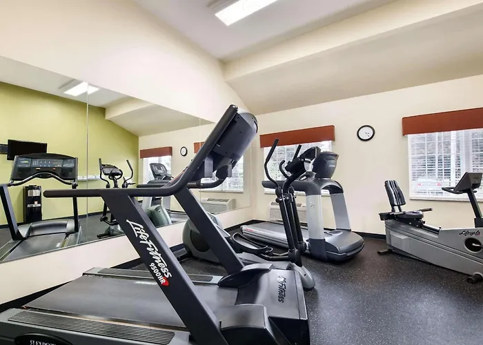Resort: Country Inn & Suites By Radisson, Kalamazoo, Mi