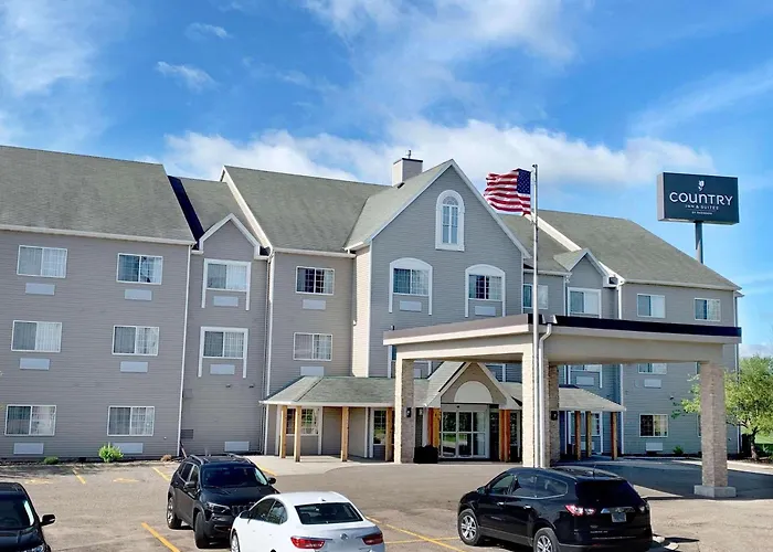 Hotel with pool: Country Inn & Suites By Radisson, Owatonna, Mn