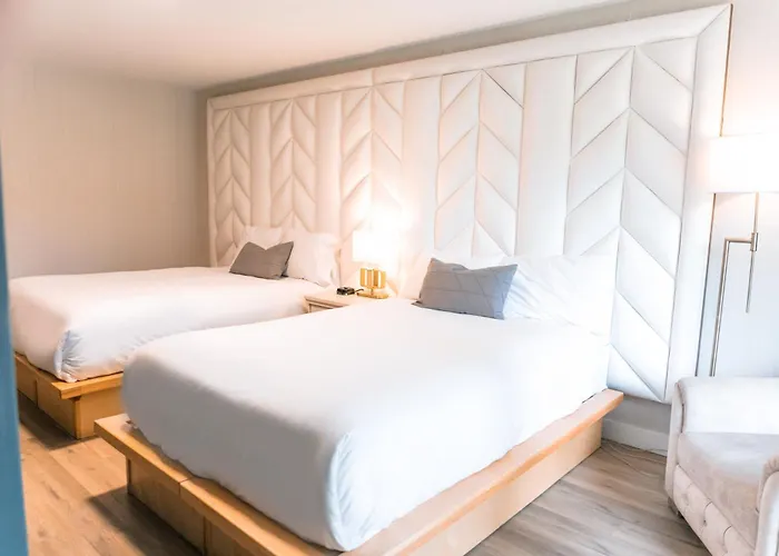 Hotel Civilia Lakeside By Civilia Golf Retreat