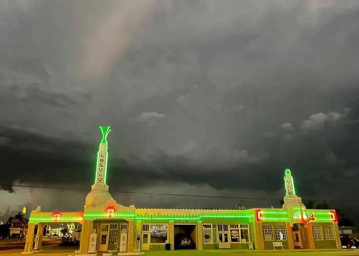 Western Motel